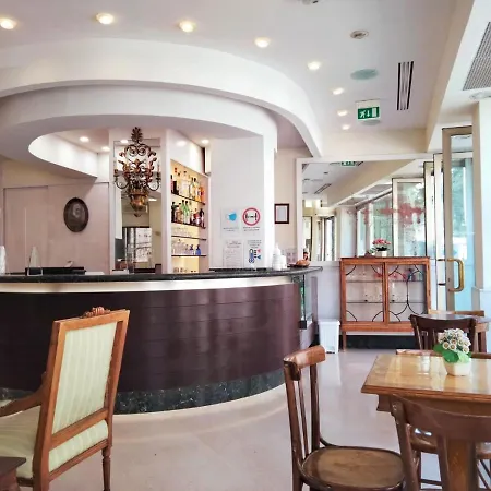 Pace Hotel 3*